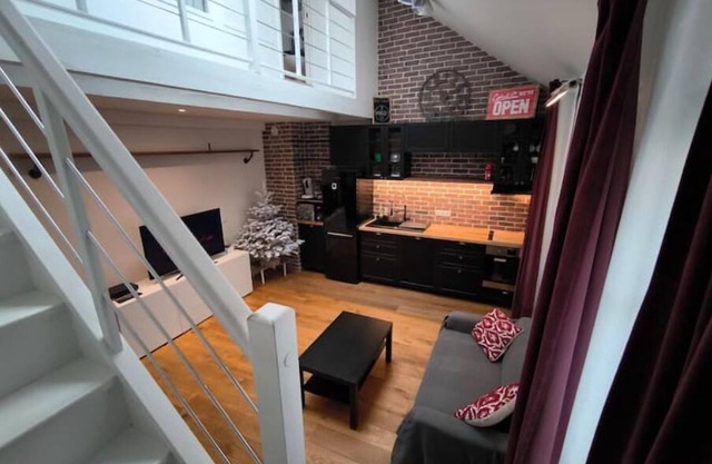 Loft Duplex Parisien au Pied du Métro