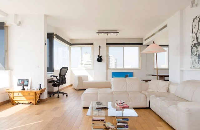 Loft With a View 24/7 Electricity