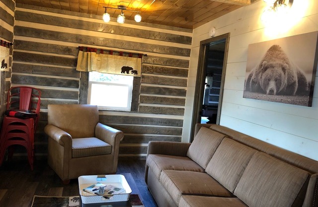 Log Cabin on Lake Alice & ATV/UTV Trails, Little Bear 2-Bedroom
