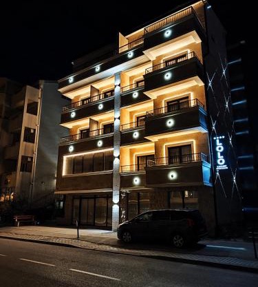 Lolo Luxury rooms & suites