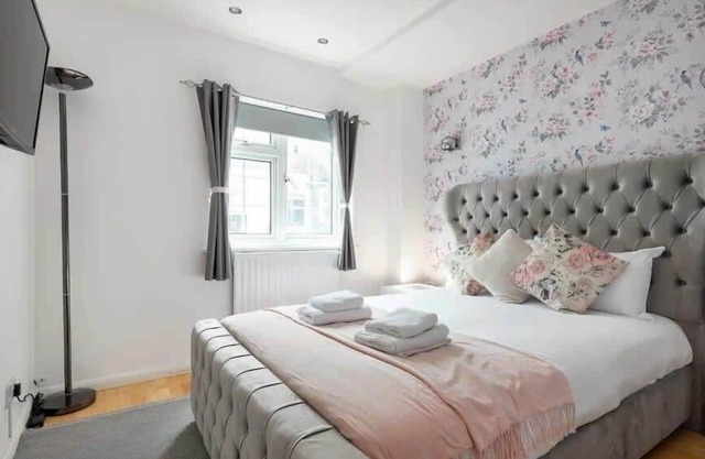 London Regents Charming 3-bedroom Townhouse