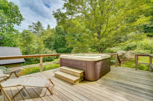 Londonderry Retreat about 3 Mi to Lowell Lake!