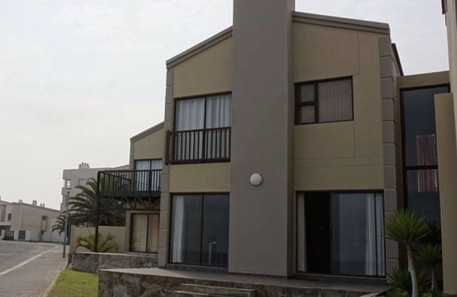 Longbeach Holiday Homes