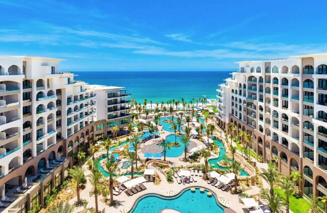 Longest Lazy River in Cabo - Bring the kids! 5 Star 2 bedroom on the Beach!