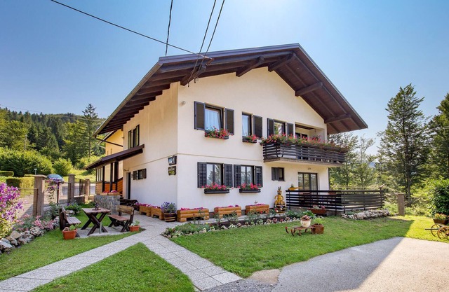 Look forward to a nice vacation in this vacation apartment in a good location close to nature.