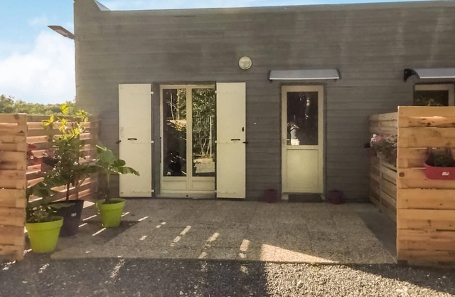 Look forward to a relaxing vacation in a quiet location in this beautiful vacation home.