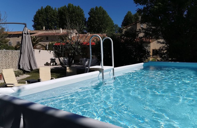 Lou Recati cottage - quiet - swimming pool, spa, and private garden - air-conditioned