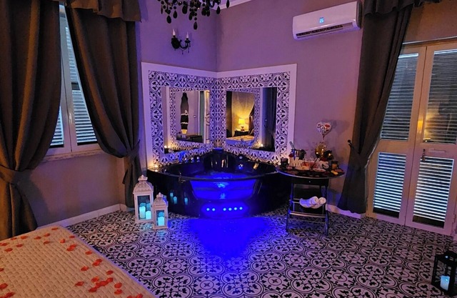 Love nest with Jacuzzi and Terrace on the Port of Anzio