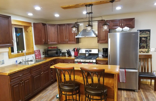 LOVE SHACK CABIN RENTAL. Located in Coffman Cove on Prince of Wales Island.