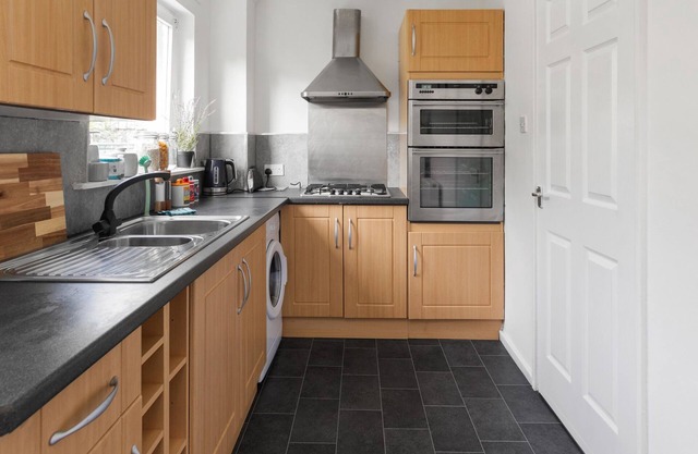 Lovely 2 bedroom House Edinburgh