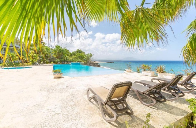 Lovely 2-Bedroom unit rental with pool