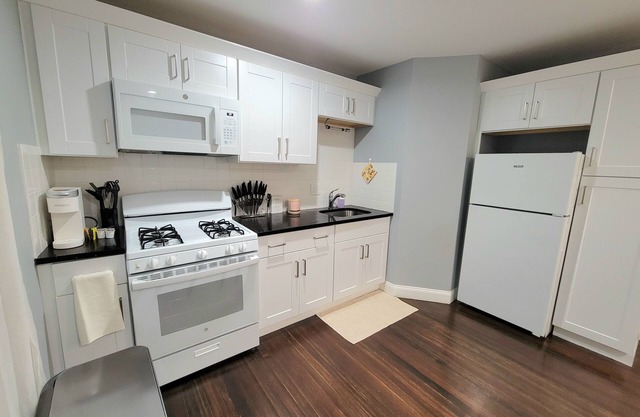 Lovely 2bd close to Major Attractions!