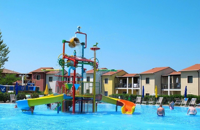 Lovely apartment for 6 guests with WIFI, pool, A/C, TV and terrace