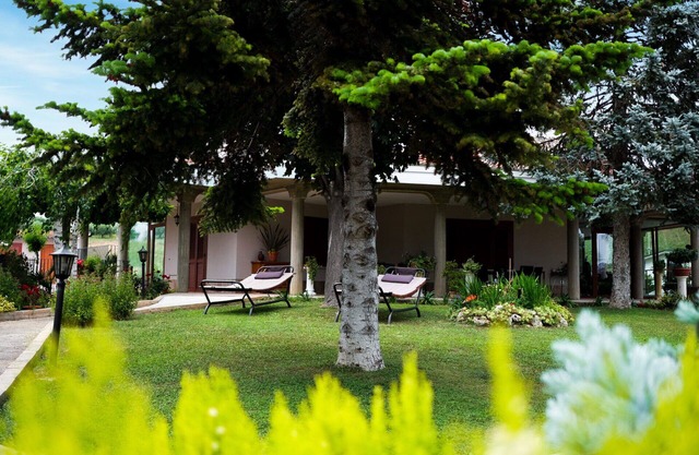 Lovely apartment in villa for 2 guests with A/C, WIFI, TV and patio