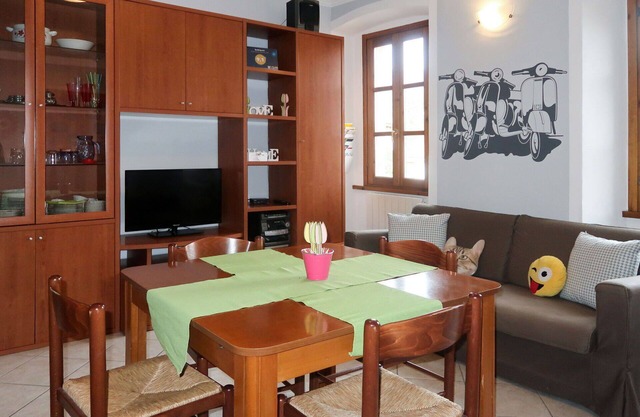Lovely apartment for 4 people with WIFI, TV and pets allowed