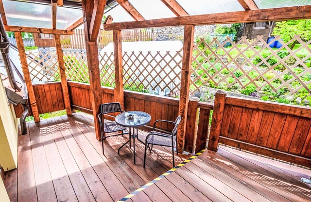 Lovely apartment for 5 guests with WIFI, patio and pets allowed