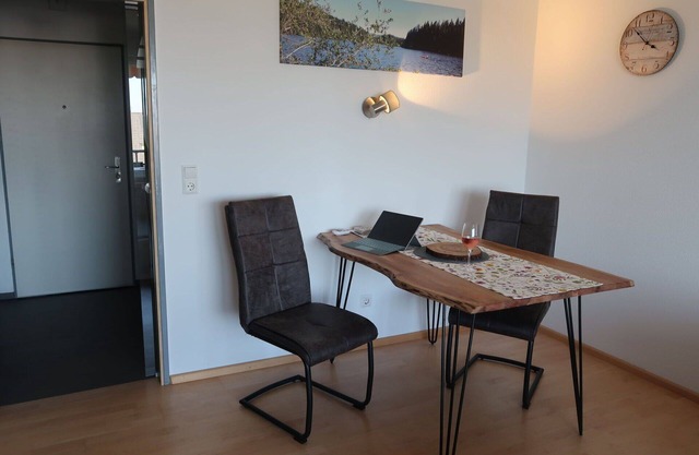 Lovely apartment for 2 guests with pool, WIFI, TV, balcony and pets allowed