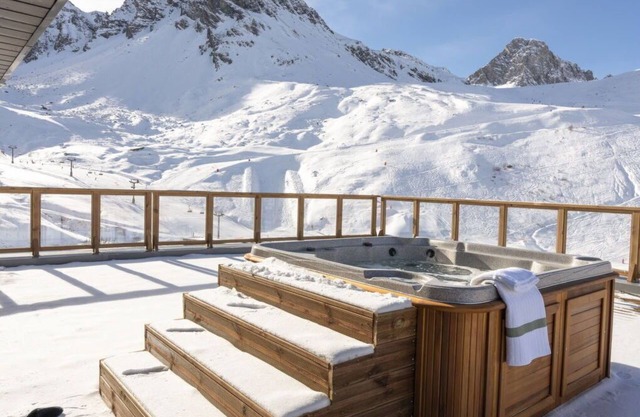 Lovely apartment for 4 guests with WIFI, pool, TV and pets allowed