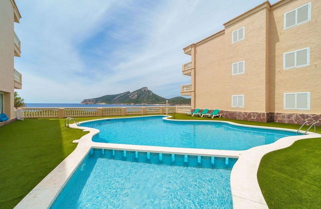 Lovely apartment for 2 guests with A/C, pool, WIFI, TV and balcony