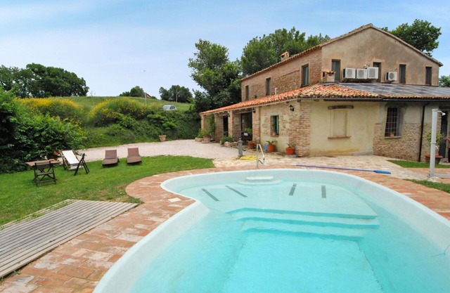 Lovely apartment for 2 guests with WIFI, A/C, pool, TV, patio, pets allowed and panoramic view