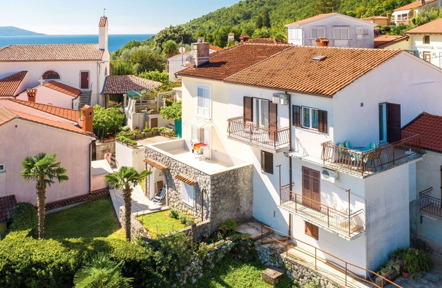 Lovely apartment for 4 people with WIFI, A/C, TV, terrace and pets allowed