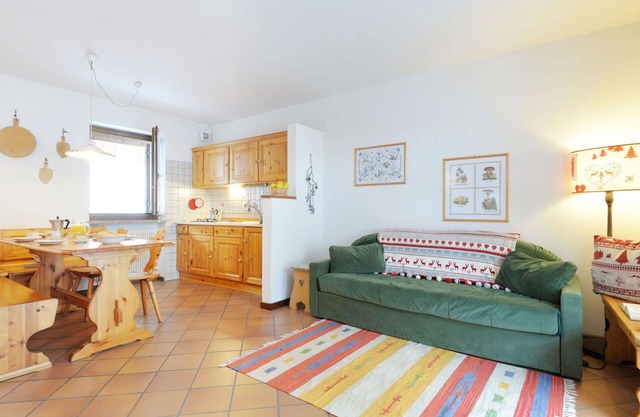 Lovely apartment for 4 guests with TV and balcony