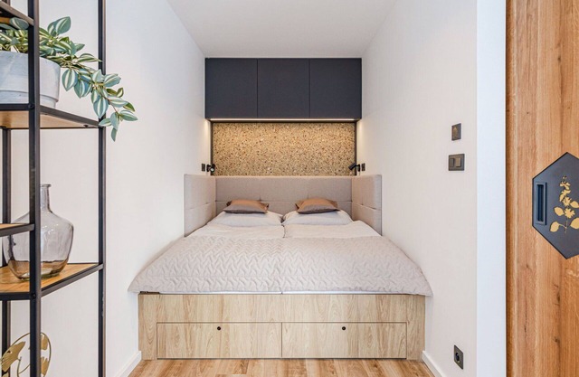 Lovely apartment for 5 people with A/C, WIFI, TV and balcony