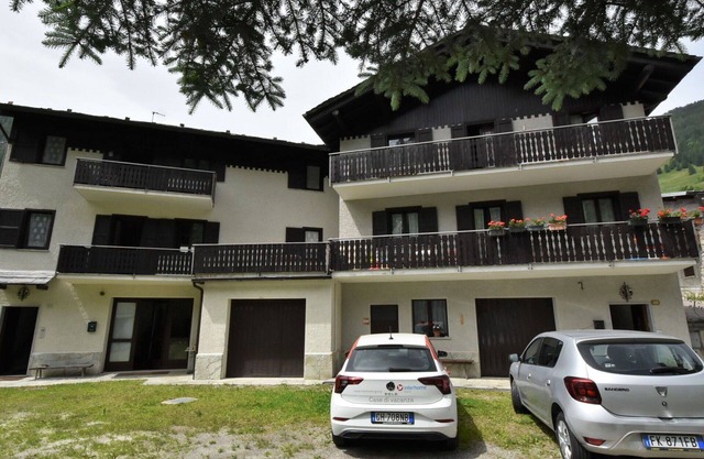 Lovely apartment for 5 guests with WIFI, TV, terrace and pets allowed