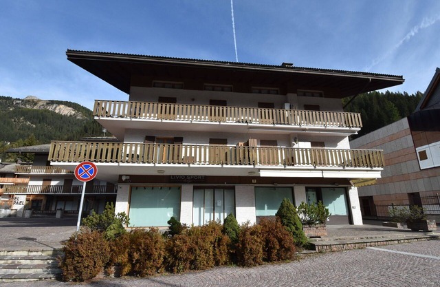Lovely apartment for 5 people with WIFI, TV and balcony