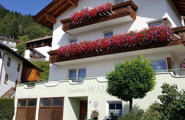 Lovely apartment for 6 guests with WIFI, TV, terrace, pets allowed and parking