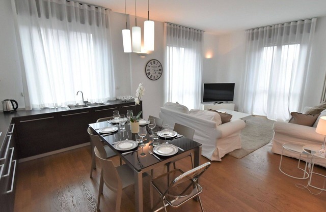 Lovely apartment for 6 people with A/C, WIFI, TV and balcony
