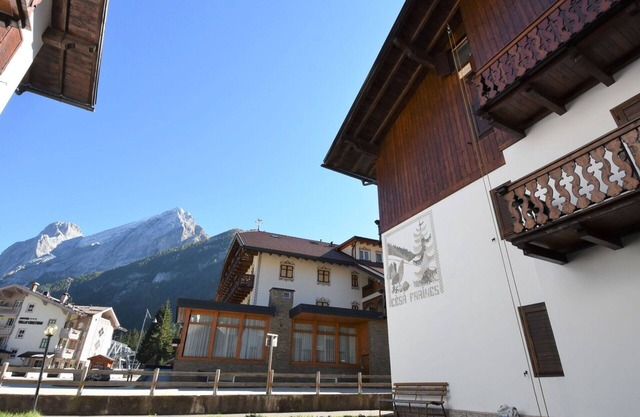 Lovely apartment for 8 people with WIFI, TV and pets allowed