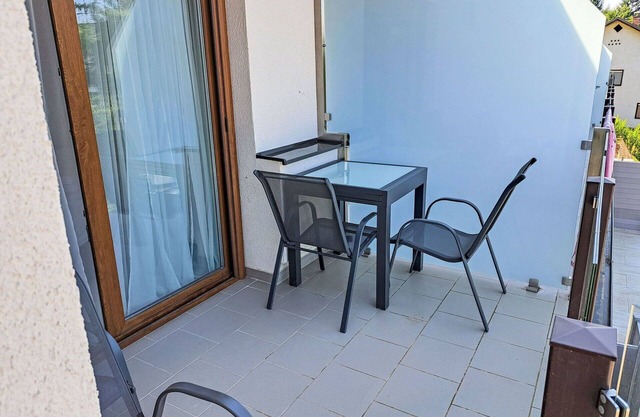Lovely apartment for 6 people with WIFI, TV and balcony