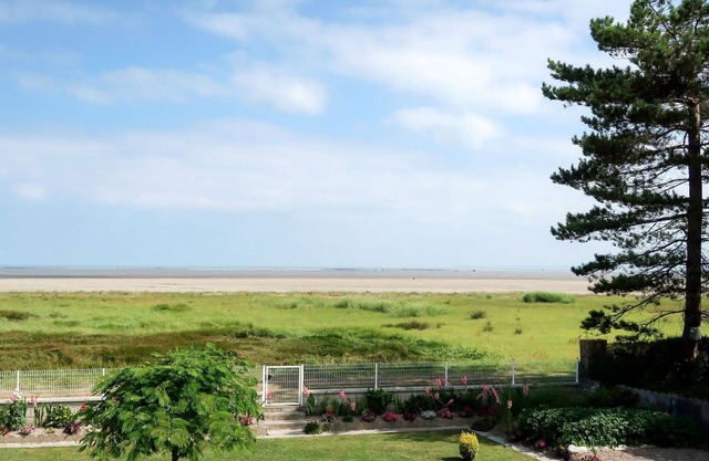 Lovely apartment for 4 guests with WIFI, TV and terrace