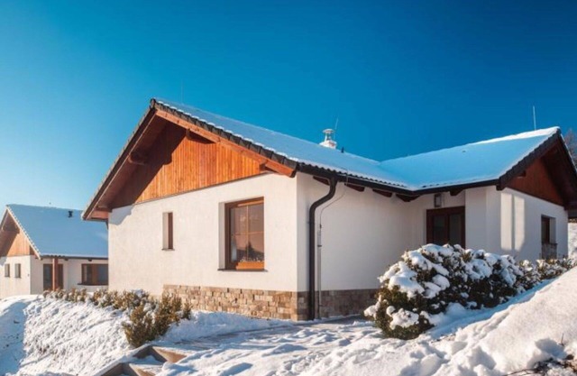 Lovely apartment in villa for 5 guests with WIFI, TV, terrace and pets allowed