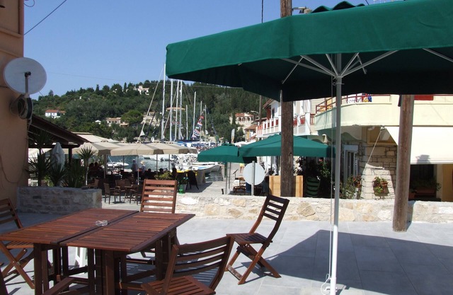 "LOVELY" BEACHFRONT STONE HOUSE IN LAKKA PAXOS