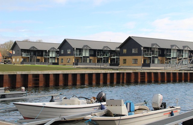 Lovely holiday flat with view of the harbour, town and Sallingsund Bridge.