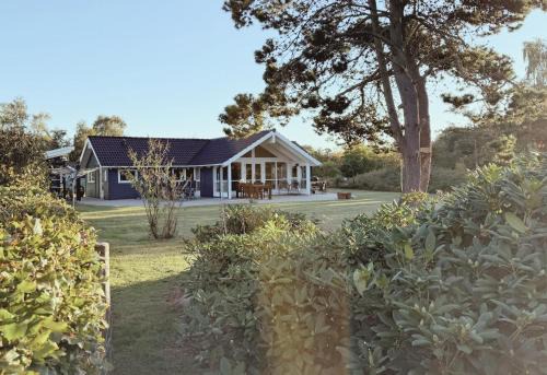 Lovely Holiday Home Near Hummingen Beach!