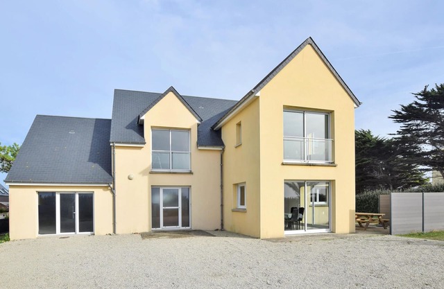 Lovely home in Saint-Germain-sur-Ay