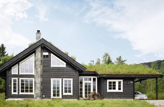 Lovely home in Vossestrand with WiFi