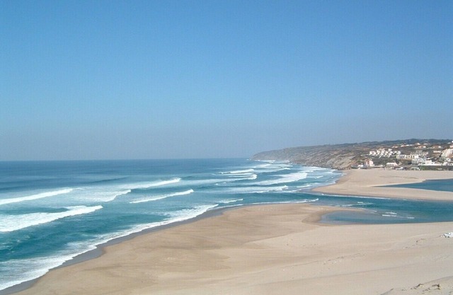 Lovely Silver Coast 2 Bed Apartment with Sea View-Praia D'El Rey