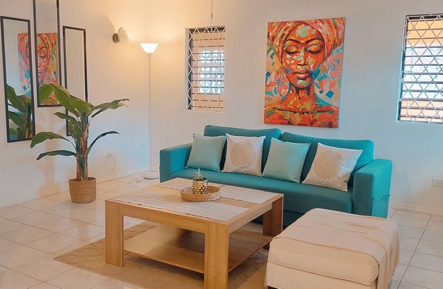 Lovely tropical home with breezy patio