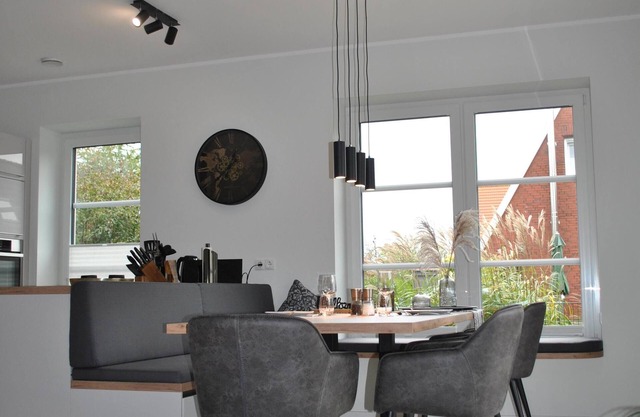 Lovely vacation home in Carolinensiel: relaxation for the whole family