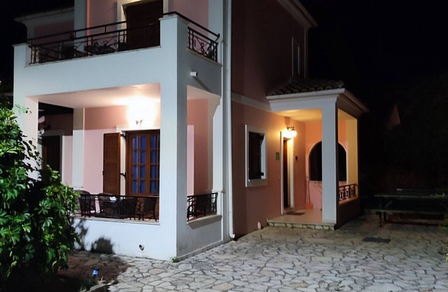 Lovely villa in Canal d’Amour