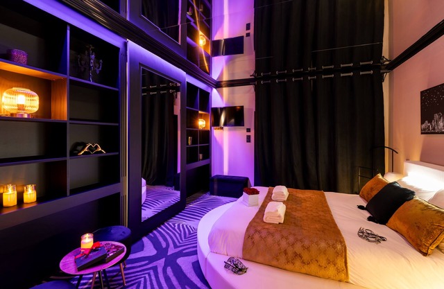 Loveroom Le Côté Secret - Sauna Balnéo Chambre Romantique