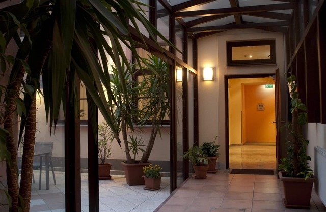 Lucia Hotel