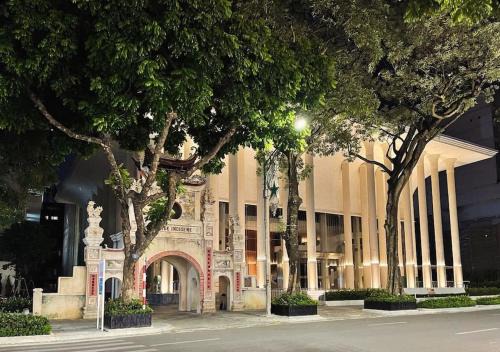 Lucy Homee apartment