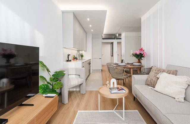 Lumina 4-room apartment near the city center