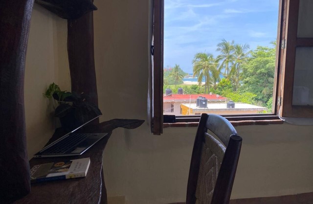 Lupe Gil an studio with sea view, desk a/c pool, On the fourth floor