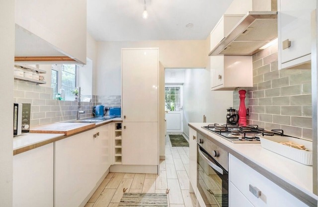'Lux' 1 Br Garden Apt Hampstead